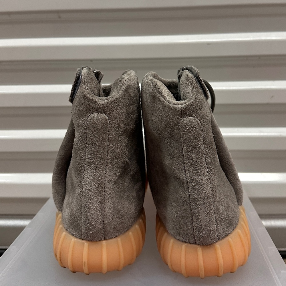 2016 YEEZY BOOST 750 “GREY GUM” - Picture 4 of 6